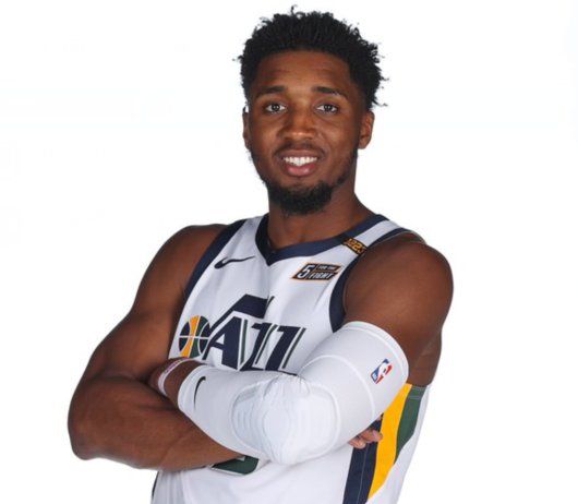 作拉开中路 作拉开中路